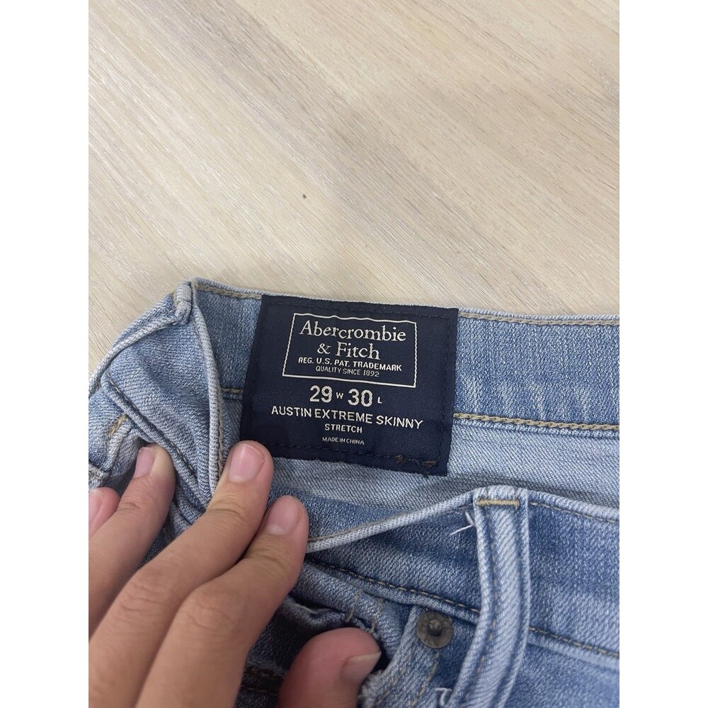 Abercrombie & Fitch Skinny Jeans Women Light Wash Distressed Stretch 29W 30L